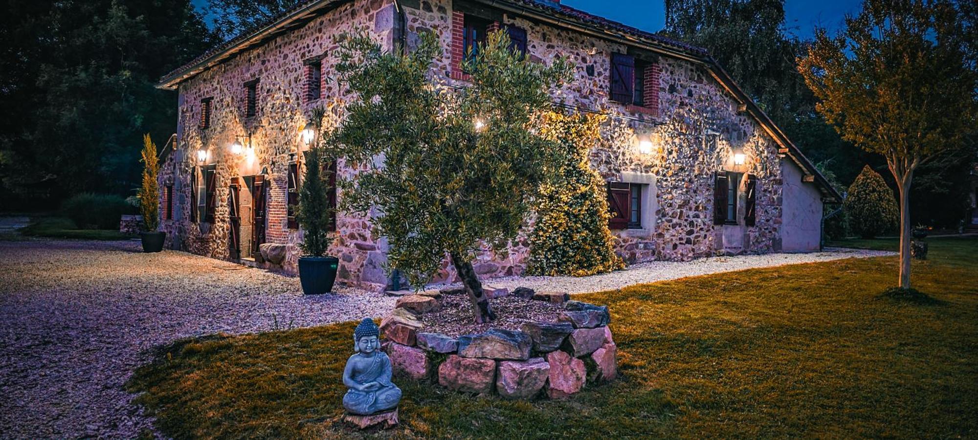 Villa Tagibao Avec Piscine Chauffee Et Spa Lesterps المظهر الخارجي الصورة