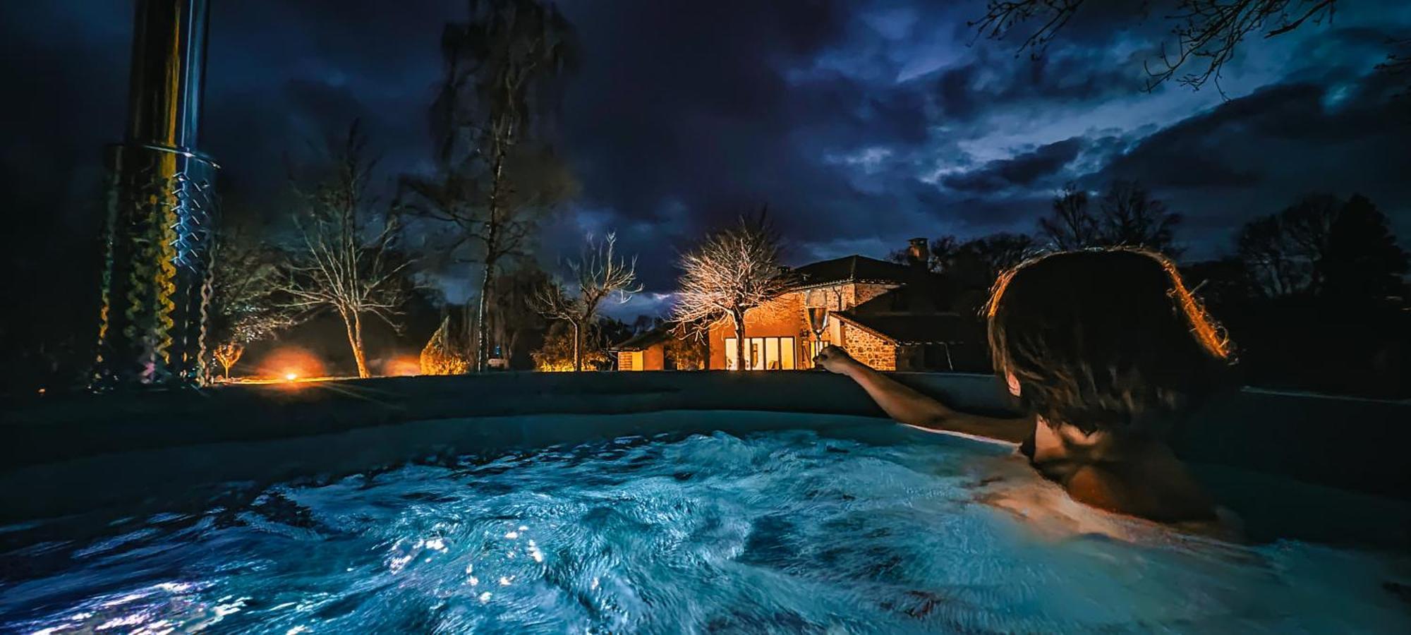 Villa Tagibao Avec Piscine Chauffee Et Spa Lesterps المظهر الخارجي الصورة